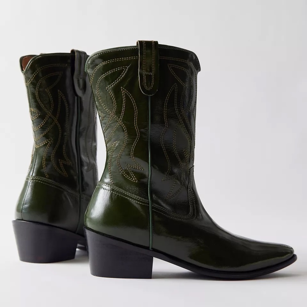 UO Leena Cowboy Boot in Dark Green